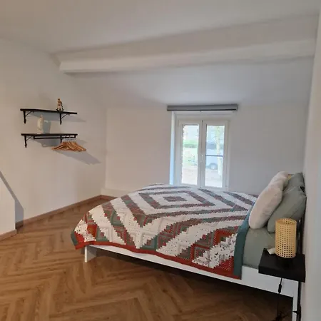 ベッド・アンド・ブレックファスト Habitat