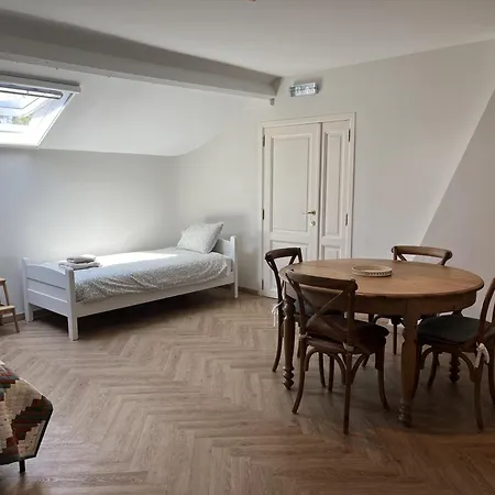 Bed & Breakfast Habitat